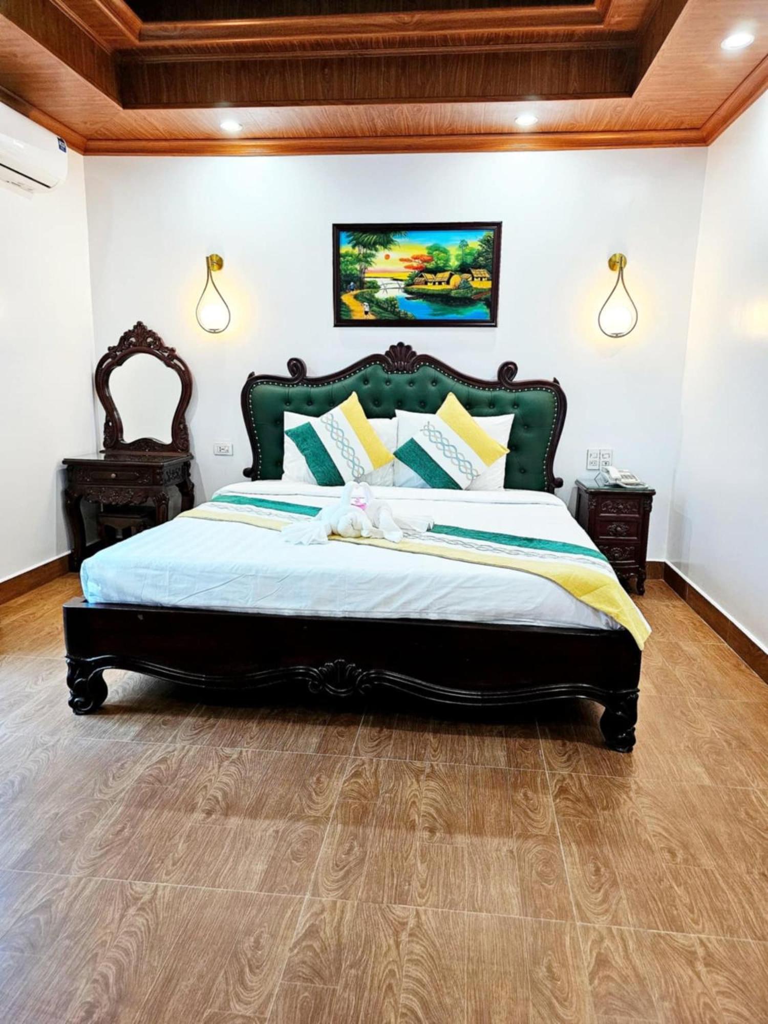Sky Hotel Vang Vieng Exterior photo