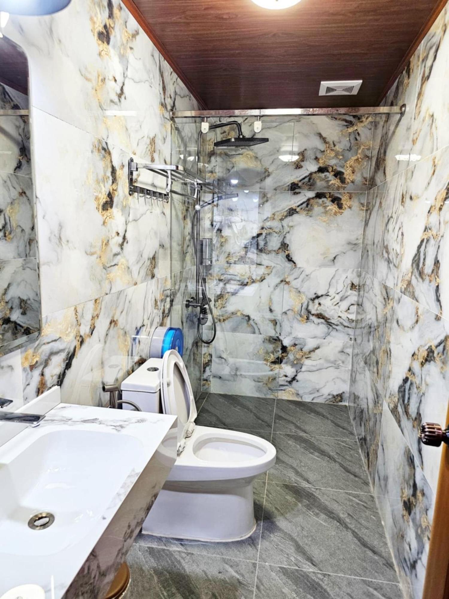 Sky Hotel Vang Vieng Exterior photo