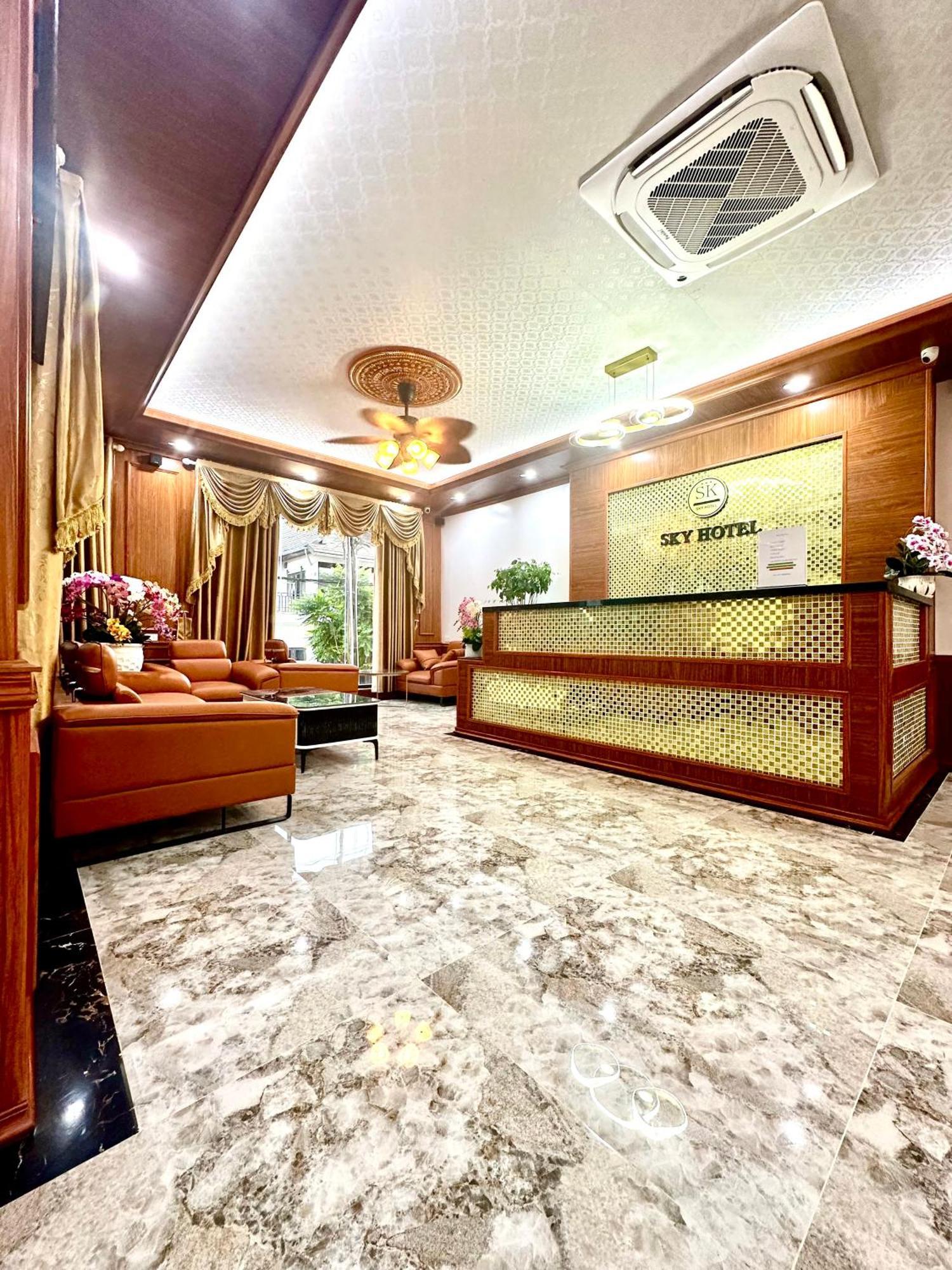 Sky Hotel Vang Vieng Exterior photo