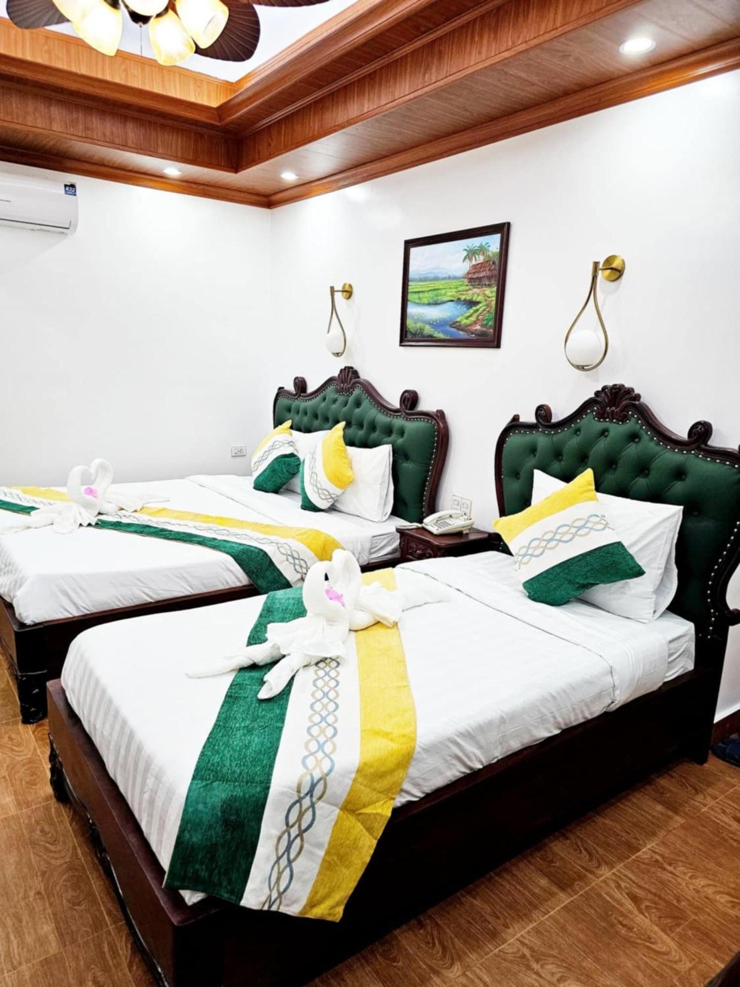 Sky Hotel Vang Vieng Exterior photo