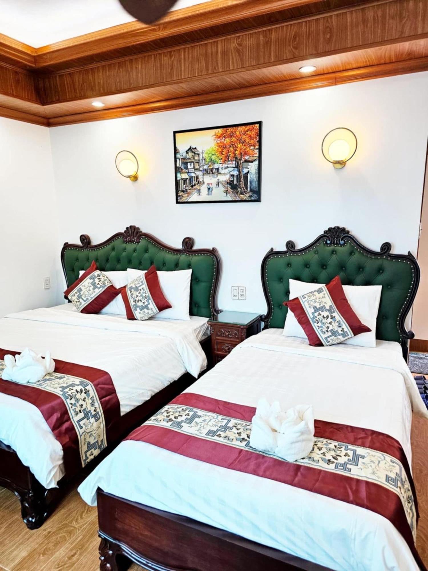 Sky Hotel Vang Vieng Exterior photo