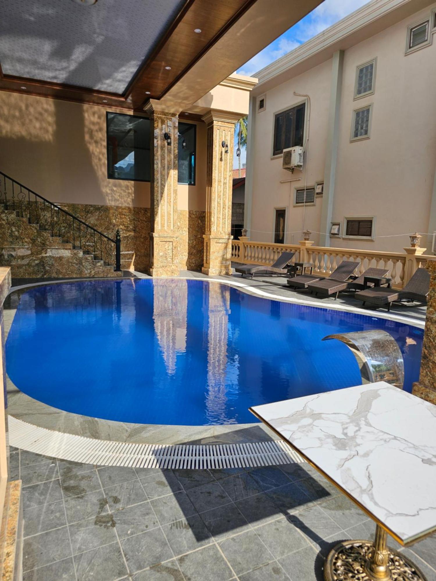 Sky Hotel Vang Vieng Exterior photo